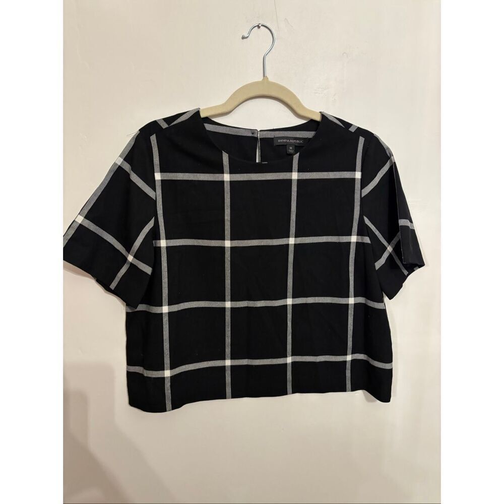 Banana Republic Black Plaid Cropped Top Medium Keyhole Back Short Sleeve - Picture 3 of 8
